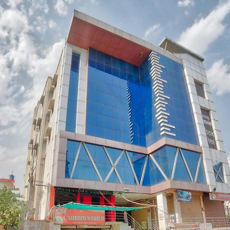 Oyo 35538 Hotel Risha Chandrapur Екстер'єр фото