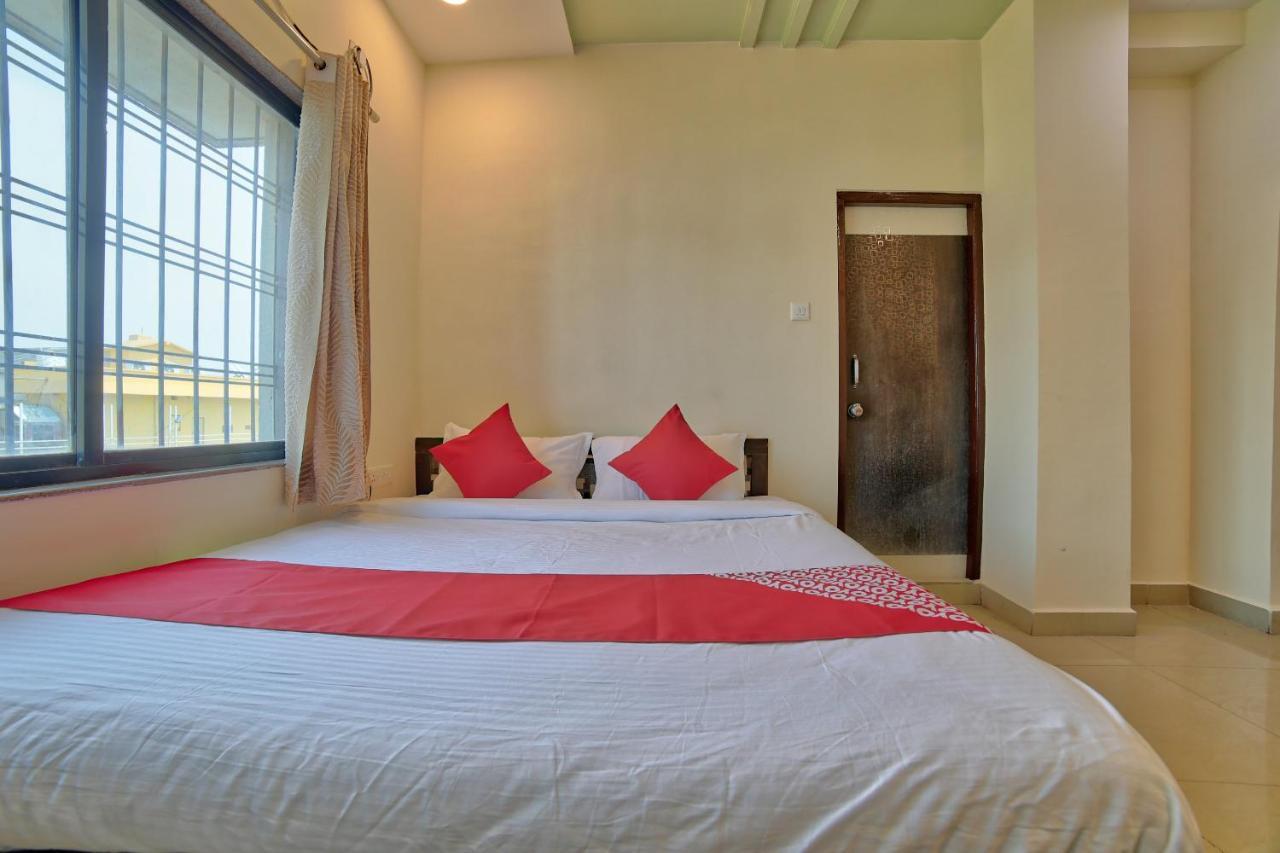Oyo 35538 Hotel Risha Chandrapur Екстер'єр фото