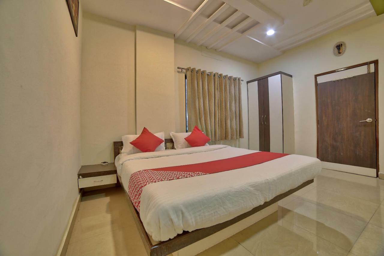 Oyo 35538 Hotel Risha Chandrapur Екстер'єр фото